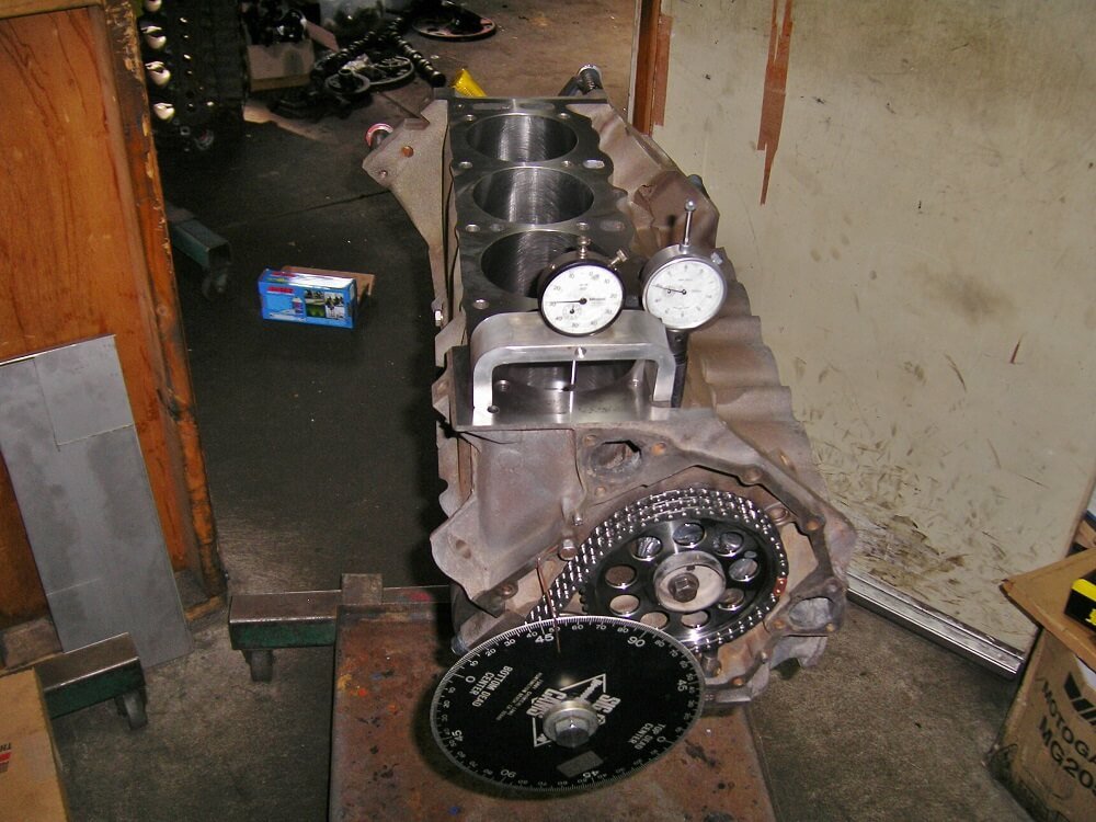 Degreeing a camshaft in a Holden 355ci stroker engine